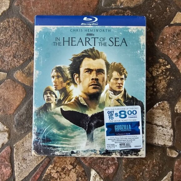 In The Heart Of The Sea Blu-ray Chris Hemsworth PG-13 2015 122 Mins - Picture 1 of 7